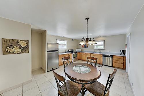 Old Santa Fe Manor - Unit A – Photos 3