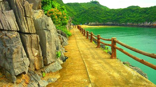 Afbeelding uit fotogalerij van Khách sạn Sông Chanh 3 Cát Bà in Cat Ba