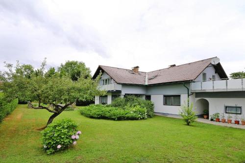 Vonkajšia záhrada v ubytovaní Apartment in St Kanzian by Klopeiner See
