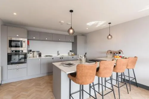 Luxe Apartments, The Moorwell, Secure Parking, - 10mins Cardiff City Ctr photo 8