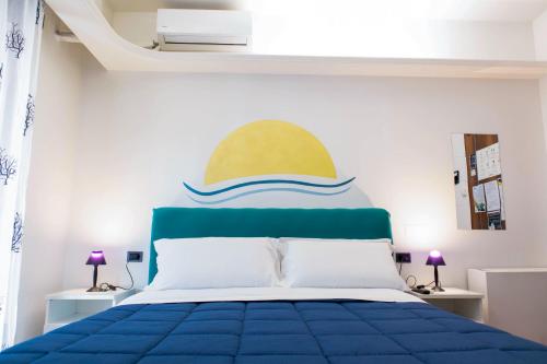 B&B Amalfi Coast Salernoにあるベッド