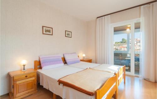 Foto da galeria de Nice Apartment In Splitska With House A Panoramic View em Splitska