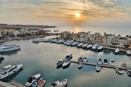 Tala bay resort Aqaba apartments شاليه في تالا باي العقبه