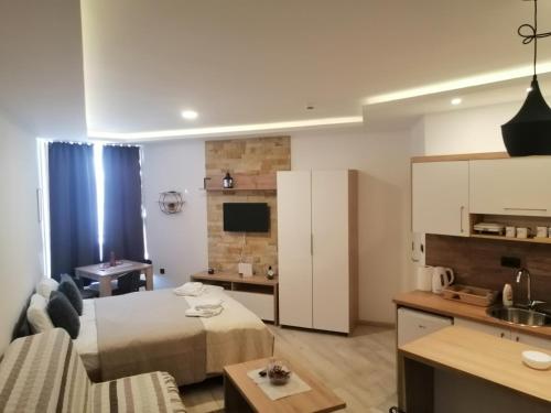 Nhà bếp/bếp nhỏ tại HUSKY Milmari