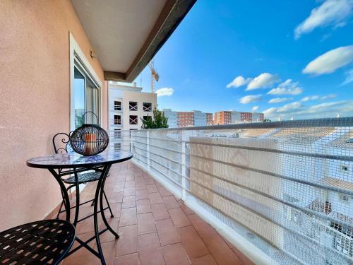 Apt TR - with pool and parking