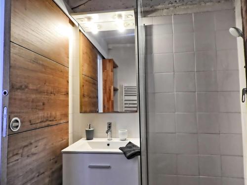 Ванна кімната в Luberon maison au cœur d'un village provençal