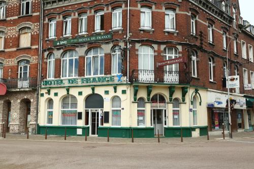 Gallery image of Hôtel de France in Lens