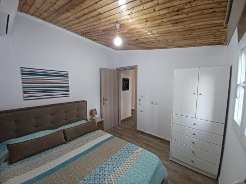 Легло или легла в стая в Beach House for up to 9 people near Olympia