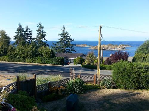 Hammond Bay Oceanside Guesthouse – Photos 3