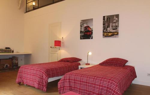 ベルガルドにあるBeautiful Home In Bellegarde With 2 Bedrooms And Wifiのギャラリーの写真