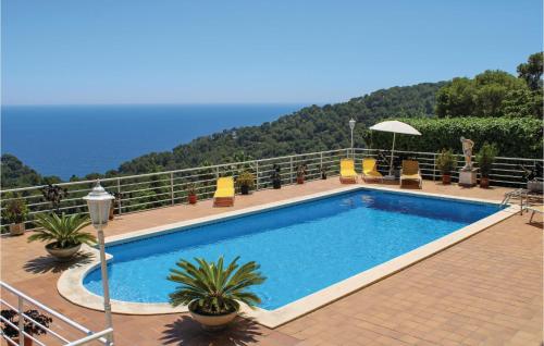 Beautiful Home In Blanes With Wifi, Outdoor Swimming Pool And Swimming Pool