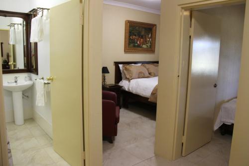 Gallery image of Overlander Homestead Motel in Roma