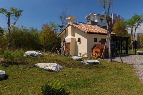 Κήπος έξω από το Sunnylands B&B 日光小鎮民宿