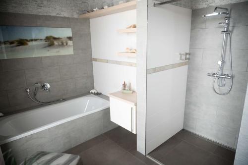 Ένα μπάνιο στο Monopol Apartments