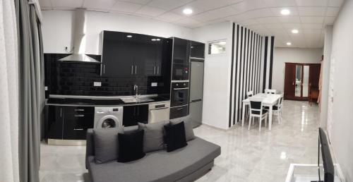 María y Juan Apartamento con Garaje