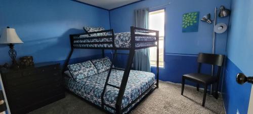 Ένα ή περισσότερα κρεβάτια σε δωμάτιο στο Home away from home, mobile home 2yourself