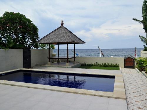Πισίνα στο ή κοντά στο Villa Ida Villas