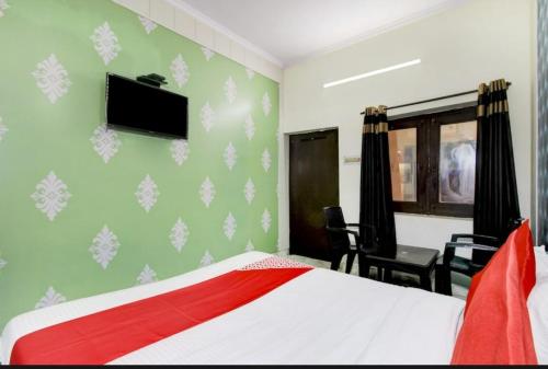 TV a/nebo společenská místnost v ubytování Hotel kingsman