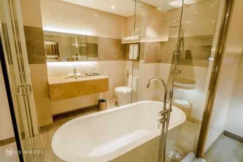 A bathroom at VS Hotel