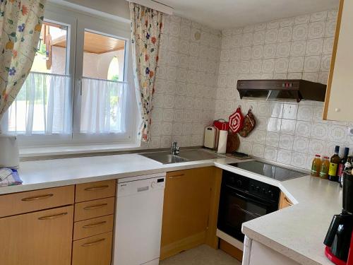 Kuchyňa alebo kuchynka v ubytovaní Appartements Jochum