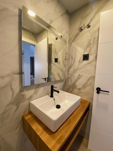 Apartamentos Málaga Premium - Calle San Telmo