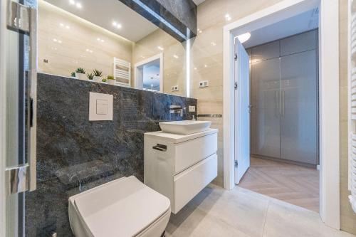 Phòng tắm tại Pomorskie Apartamenty Bernadowska Gold