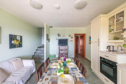 Η κουζίνα ή μικρή κουζίνα στο casa panoramica a Chia