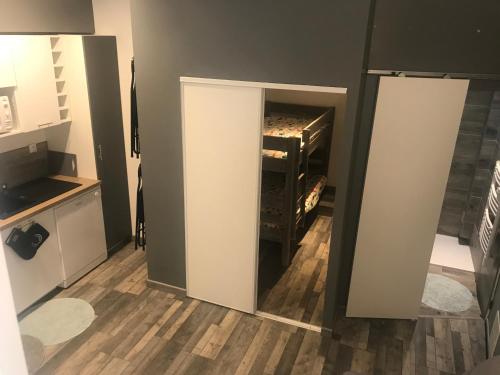 Joli studio entièrement rénové