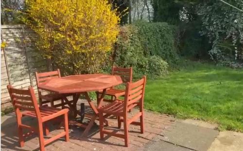 Cosy 3 bed detached house Birmingham photo 18