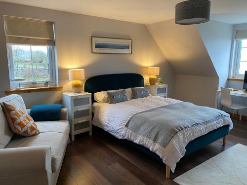 Postel nebo postele na pokoji v ubytování Macrae Croft- Rooms