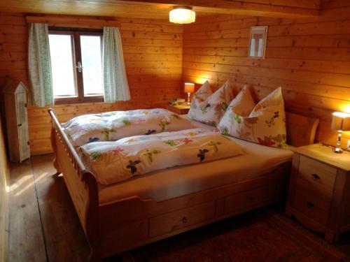 Posteľ alebo postele v izbe v ubytovaní Berghütte Reissnerhof