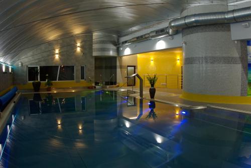 Swimmingpoolen hos eller tæt på Majewski Hotel & SPA