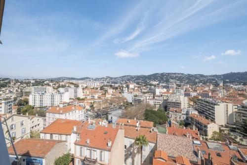3-Br apartment near downtown Cannes Sea view parking