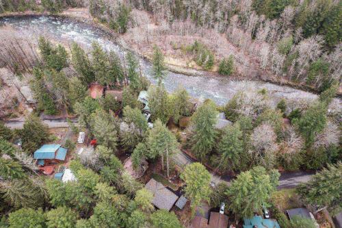 Gallery image of Wild Cascadia Retreat in Rhododendron
