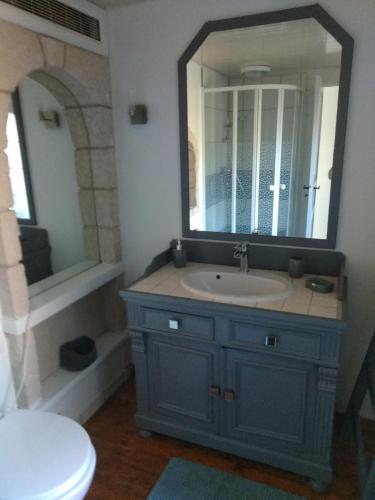A bathroom at La Terrasse