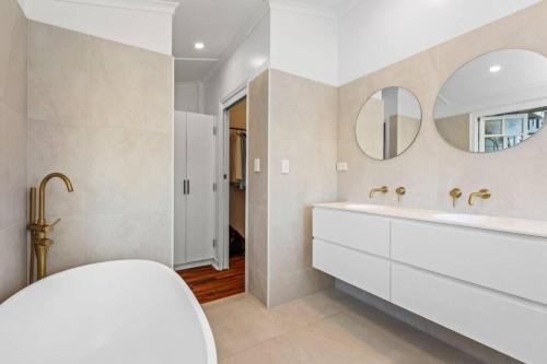 Ένα μπάνιο στο Urban Getaway Ipswich Central