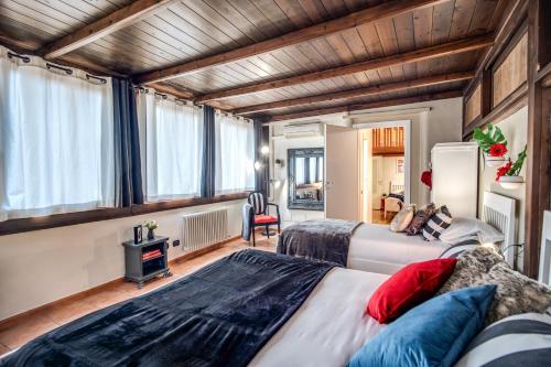 Gianicolo Miracle Suite