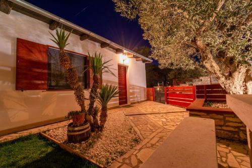 House 1119 – Photos 3