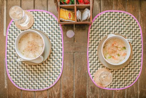 Mad på hotellet eller i nærheden