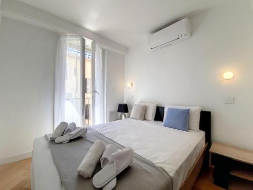 Nestor&Jeeves - FLOREAL BEACH - Central - Close sea