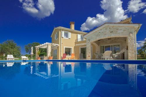Villa Larisa – Photos 2