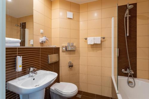 Koupelna v ubytování Qubus Hotel Zielona Góra