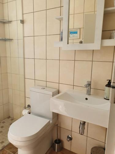 Koupelna v ubytování 57 Whale Rock Estate