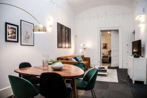 The Marble House - Family and Friends Luxury Apartment in Naples