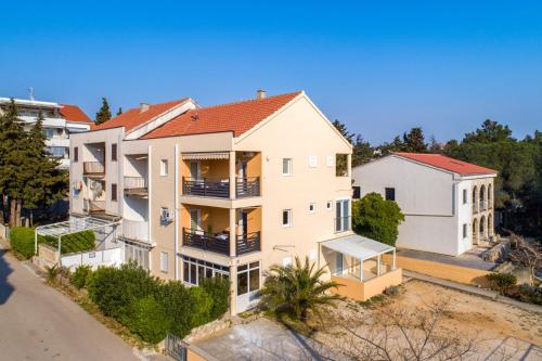 Apartman Franka / Novalja / Zrče