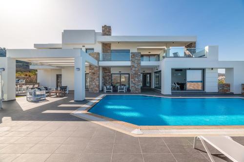 Πισίνα στο ή κοντά στο Alindo Villa I