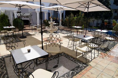 Restaurant ou autre lieu de restauration dans l'établissement Hotel Residencia Miami