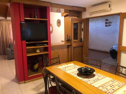 TV a/nebo společenská místnost v ubytování Amanecer de Oro