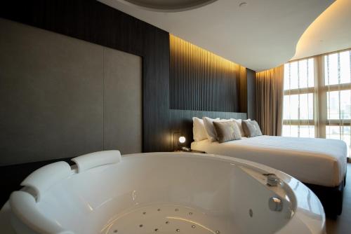 Gold Tower Lifestyle Hotel photo 104