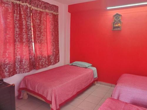 Hostal Con Regaderas Pedro Escobedo